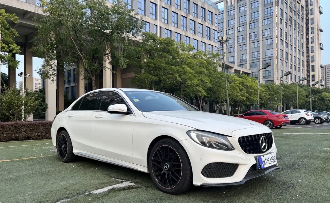 2015 Mercedes Benz C180L