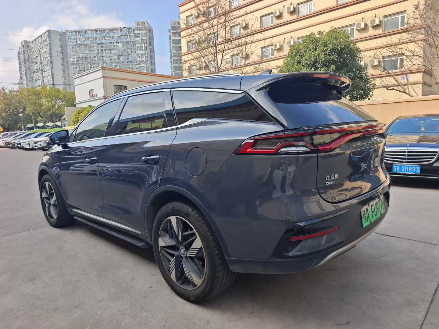 2023 BYD tang