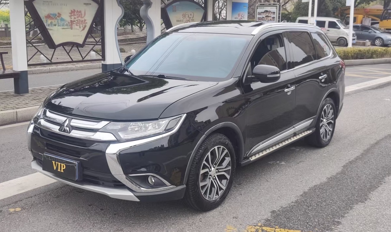 2017 Mitsubishi outlander car