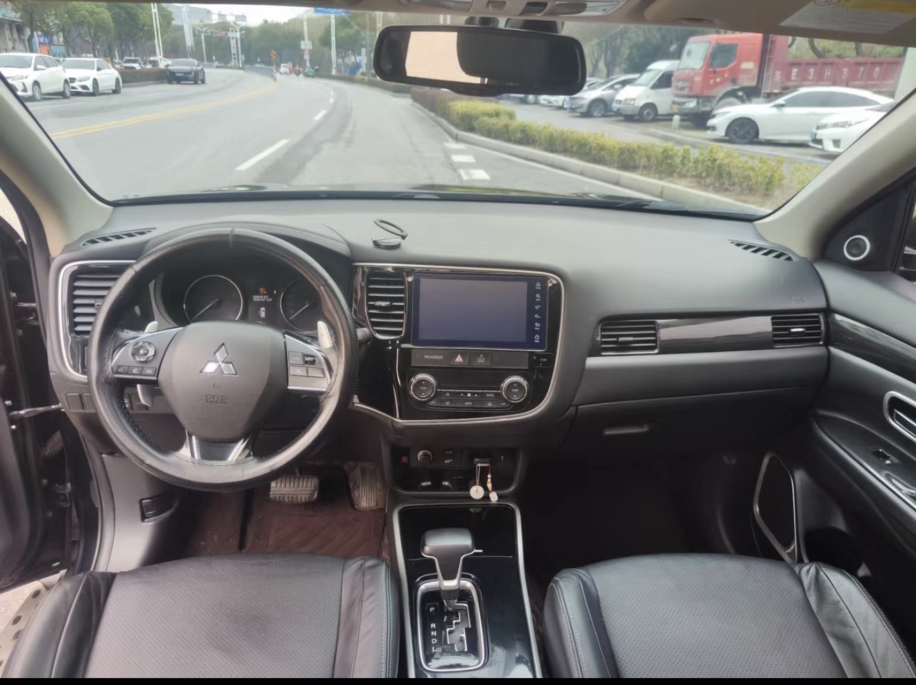 2017 Mitsubishi outlander car
