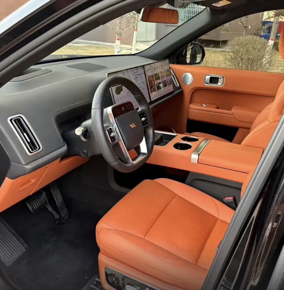 2025 Li Auto L8 Pro