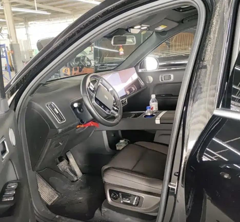 Li Auto L8