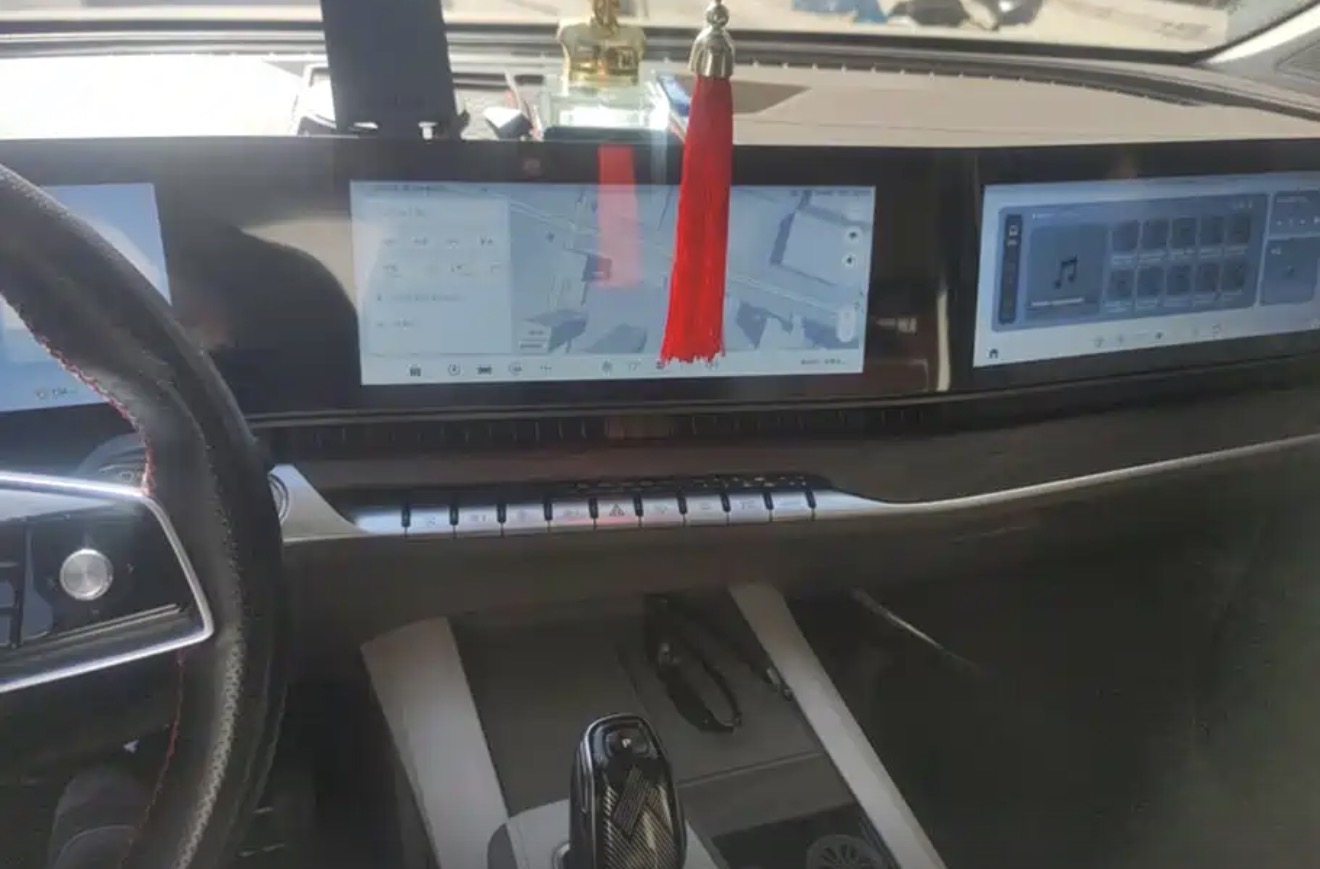 2023 Roewe RX9