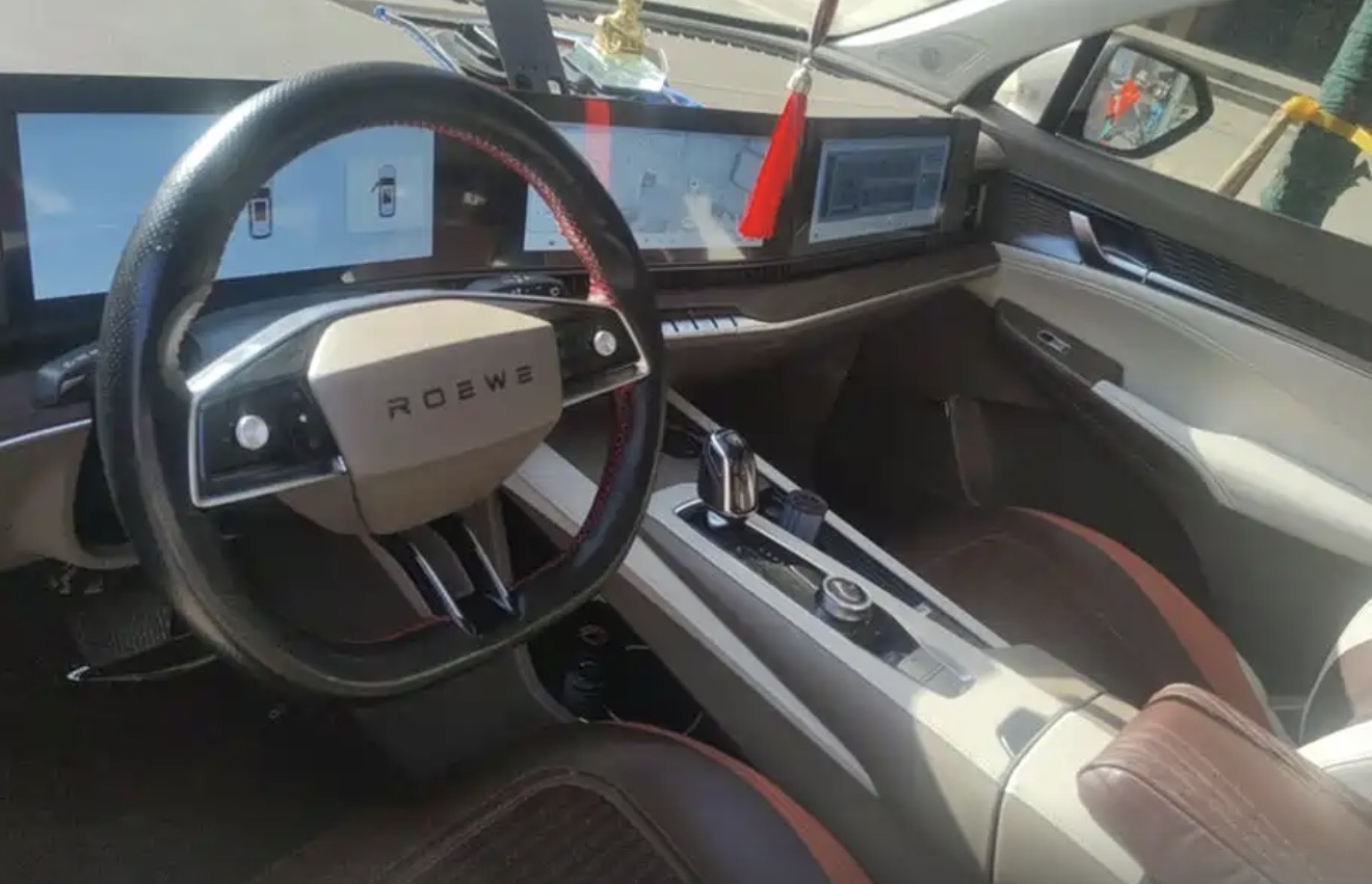 Roewe RX9