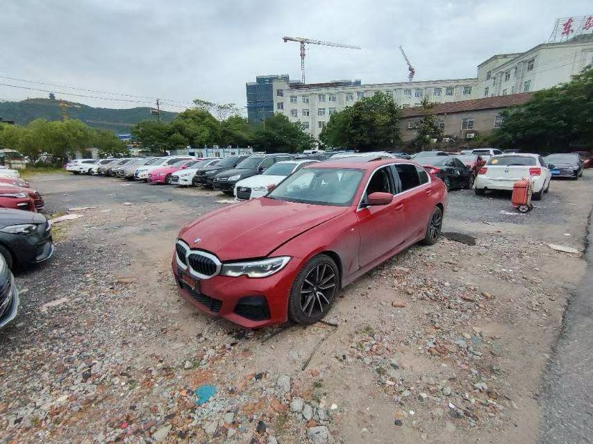 BMW 320L