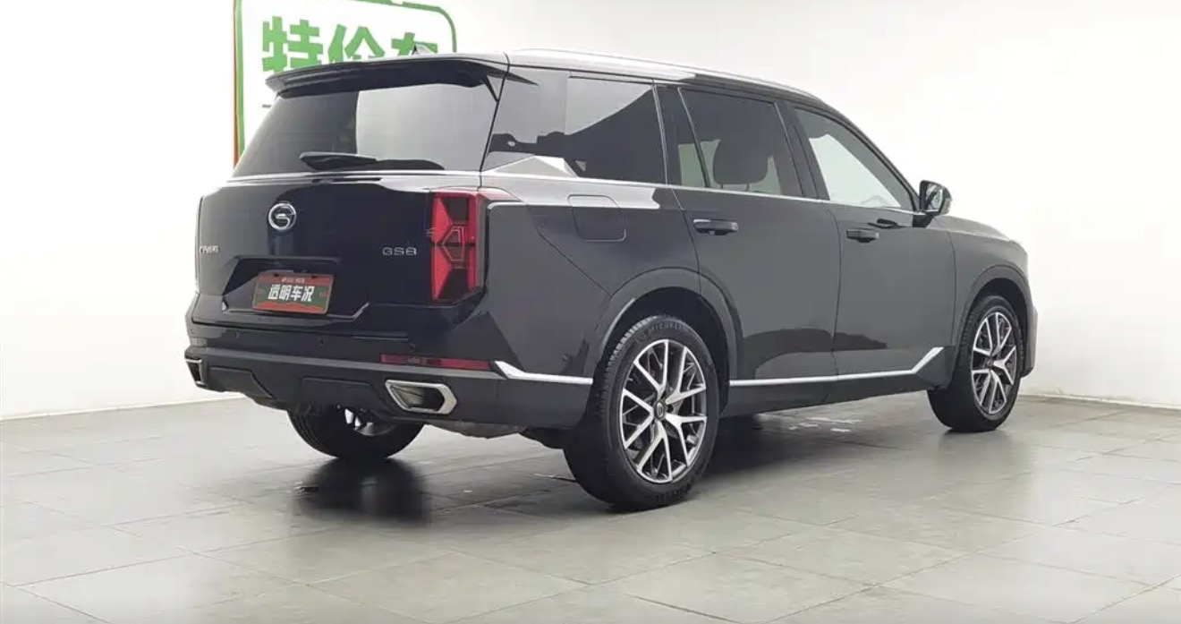 2022 GAC GS8