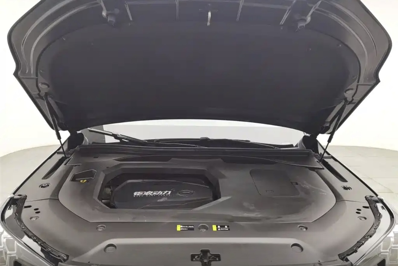 2022 GAC GS8
