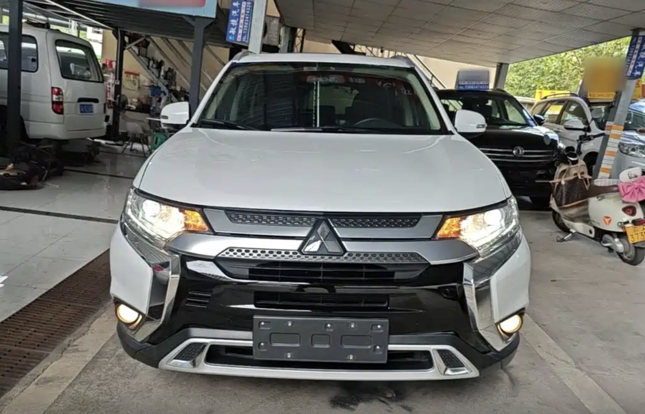 2019 Mitsubishi Outlander